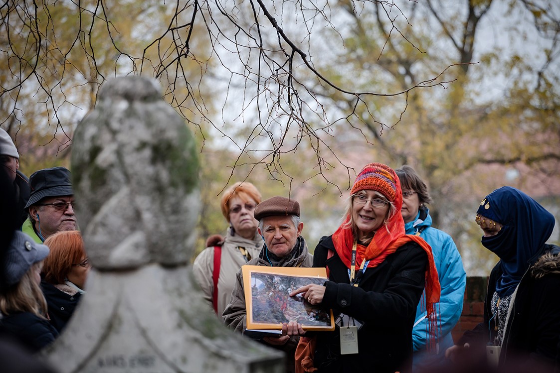 Kereszt és félhold a Budai várban